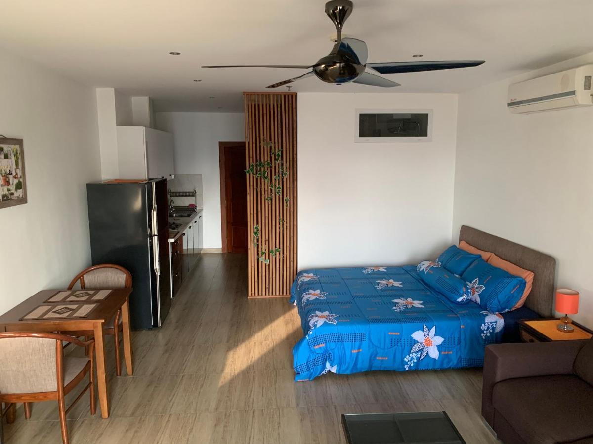 View Talay 5D Golf Apartment Pattaya Bagian luar foto